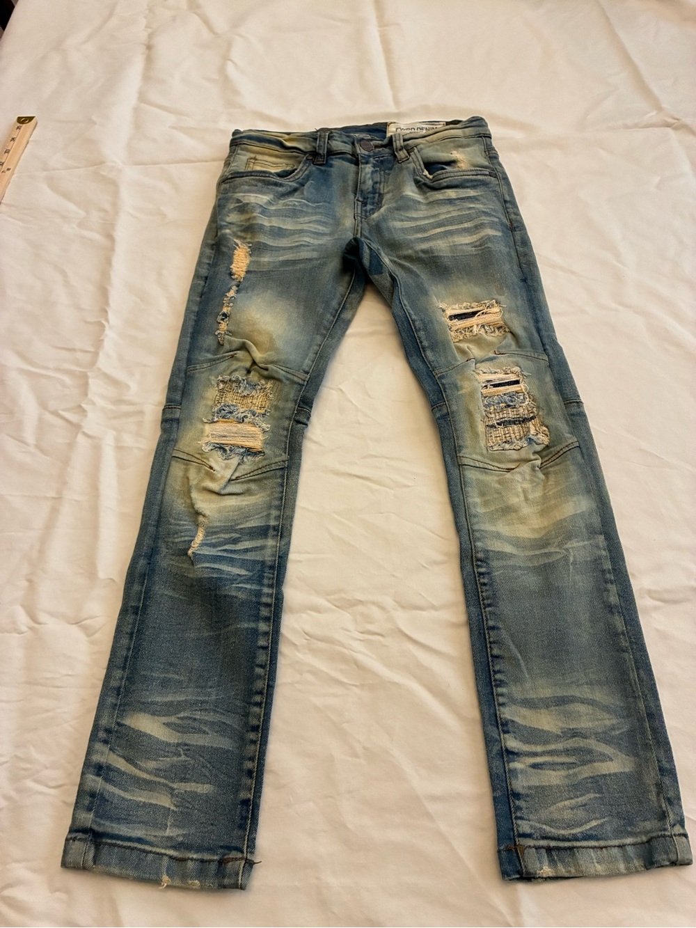 Boy’s FWRD Denim NY Slim Fit Distressed Jeans Light Wash Size 10